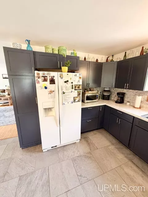 Kitchen - 78 Co Rd Gy, Ishpeming, MI 49849 photo 1 of 4