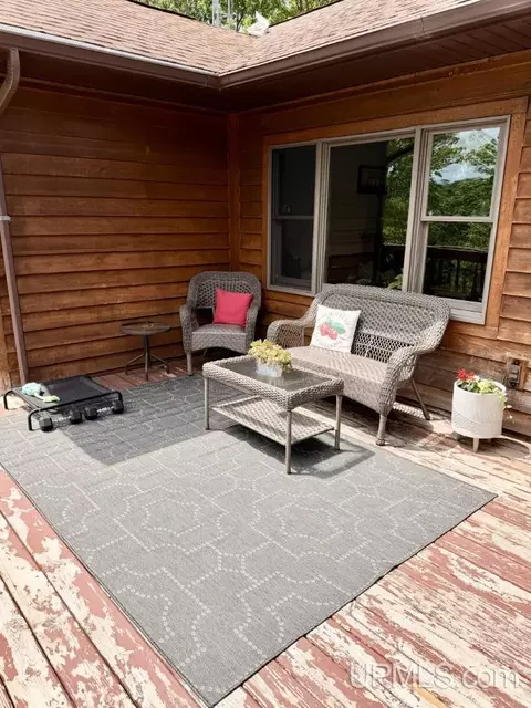 Exterior - 78 Co Rd Gy, Ishpeming, MI 49849 photo 3 of 17