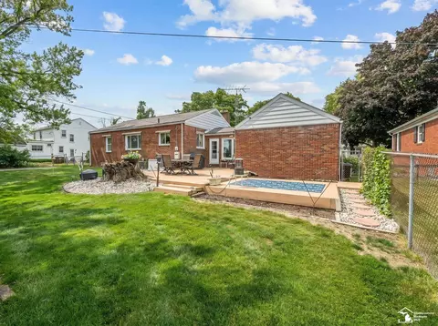 Exterior - 831 Wolverine, Monroe, MI 48161 photo 8 of 11