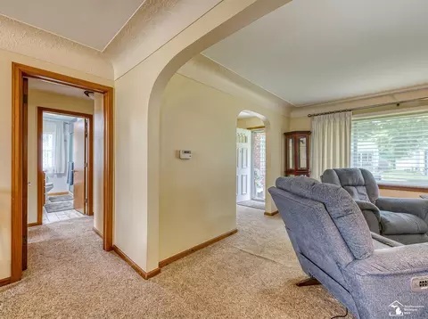 Entry Way - 831 Wolverine, Monroe, MI 48161 photo 1 of 6