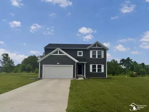 102 Forest, Davisburg, MI 48350