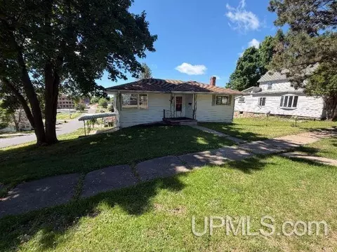 401 W Brown, Iron Mountain, MI 49801