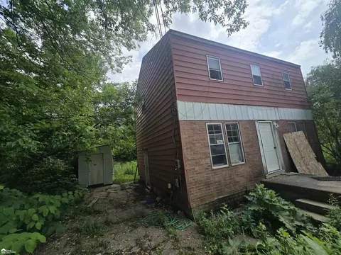 3233 Home, Mount Morris, MI 48504