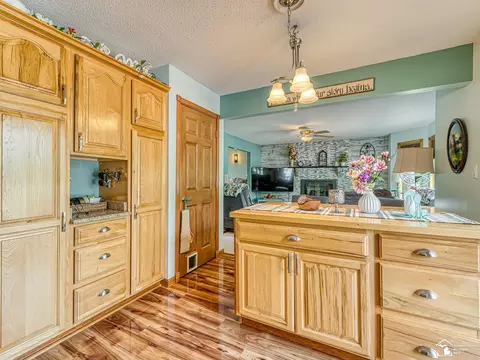 Kitchen - 2223 Fix, Monroe, MI 48162 photo 5 of 6