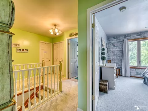 Entry Way - 2223 Fix, Monroe, MI 48162 photo 6 of 7