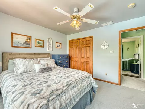 Bedroom - 2223 Fix, Monroe, MI 48162 photo 5 of 8