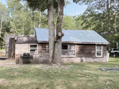2685 S Whitney Bch, Beaverton, MI 48612