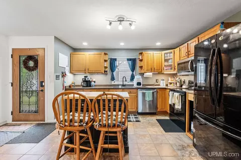 Kitchen - 1225 N Second, Ishpeming, MI 49849 photo 4 of 4