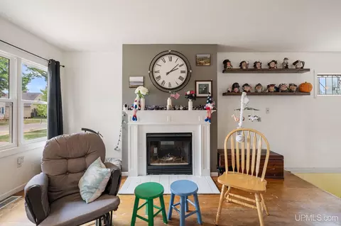 Living - 1225 N Second, Ishpeming, MI 49849 photo 2 of 3