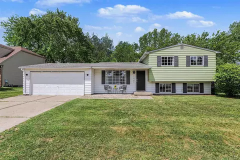 Exterior - 1447 Cedarwood, Flushing, MI 48433 photo 2 of 8