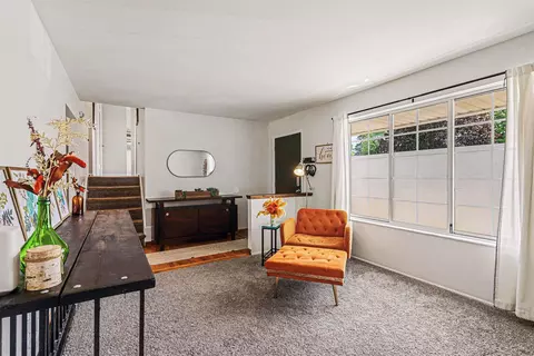 Living - 1447 Cedarwood, Flushing, MI 48433 photo 2 of 4