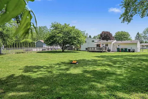 Exterior - 1447 Cedarwood, Flushing, MI 48433 photo 8 of 8