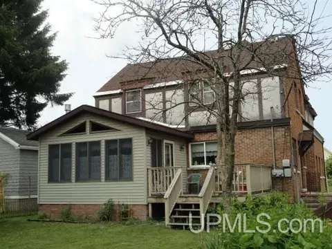 Exterior - 130 E Onota, Munising, MI 49862 photo 1 of 3