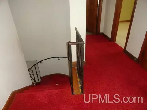Entry Way - 130 E Onota, Munising, MI 49862 photo 4 of 5