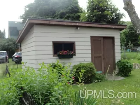 Other - 130 E Onota, Munising, MI 49862 photo 4 of 15