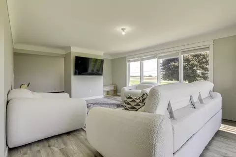 Living - 2481 N Ruth, Deckerville, MI 48427 photo 3 of 3