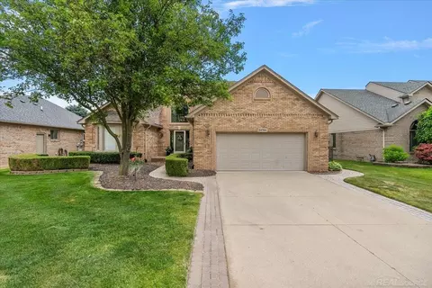 Exterior - 54764 Malheur, Macomb, MI 48042 photo 4 of 12