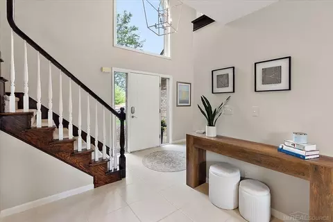 Entry Way - 54764 Malheur, Macomb, MI 48042 photo 1 of 5