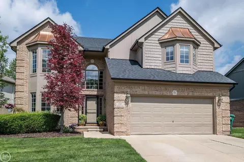 57667 Yorkshire, Washington, MI 48094