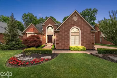 54380 Sassafras, Utica, MI 48315
