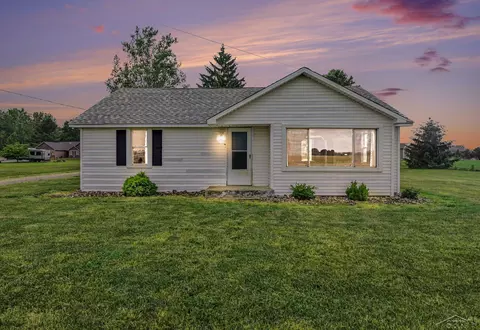 3110 S Merrill, Merrill, MI 48637