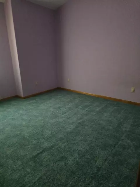Bedroom - 5691 Ormes, Vassar, MI 48768 photo 2 of 5