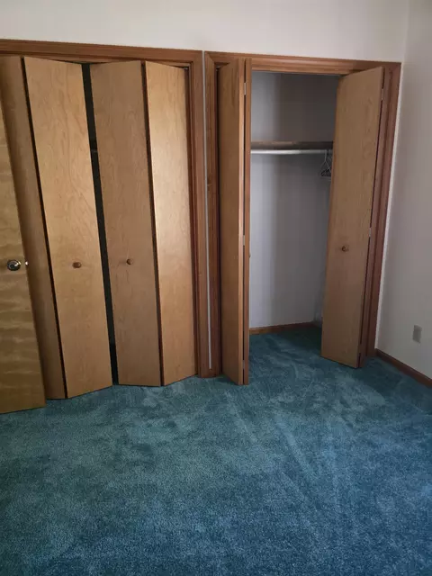 Bedroom - 5691 Ormes, Vassar, MI 48768 photo 3 of 5