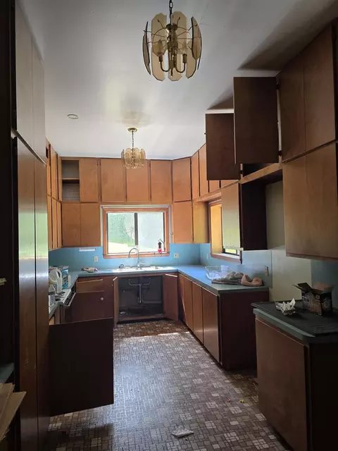 Kitchen - 5691 Ormes, Vassar, MI 48768 photo 3 of 3