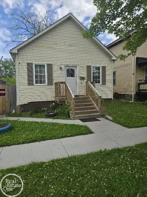 1115 Griswold, Port Huron, MI 48060
