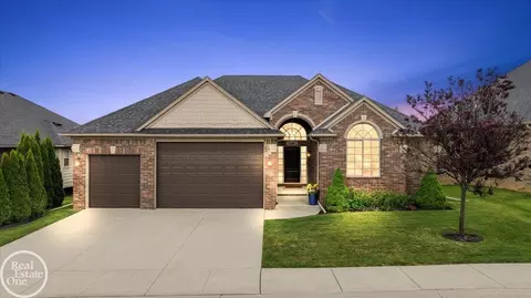 62861 Franklin Park UNIT 29, Washington Township, MI 48094