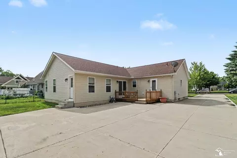Exterior - 238 Sidney, Dundee, MI 48131 photo 2 of 3
