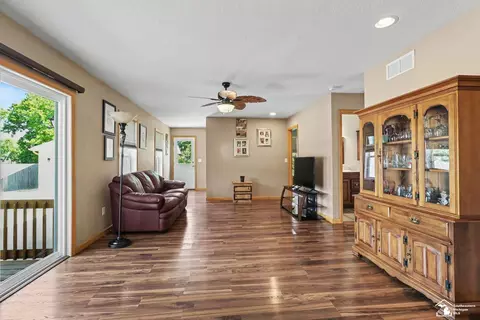 Living - 238 Sidney, Dundee, MI 48131 photo 4 of 4