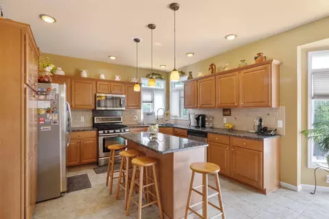 Kitchen - 20084 Newcastle, Macomb, MI 48044 photo 3 of 4