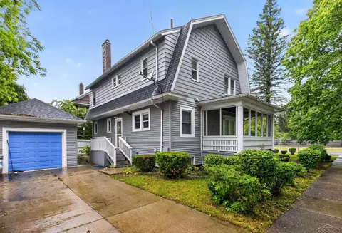 1118 E Holland, Saginaw, MI 48601
