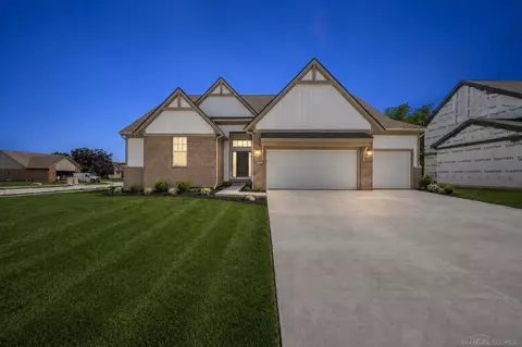 28324 Nadia, Chesterfield, MI 48047