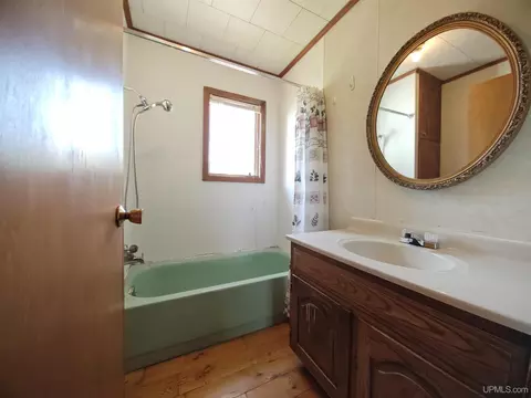 61 4th, South Range, MI 49963 photo 9