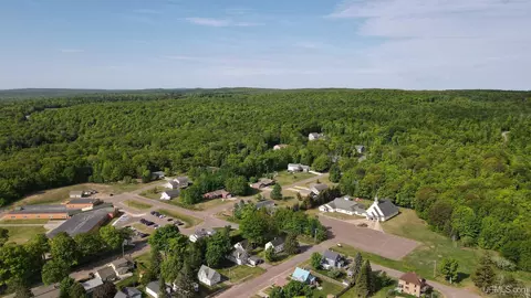 61 4th, South Range, MI 49963 photo 29