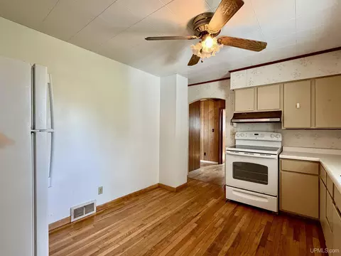 61 4th, South Range, MI 49963 photo 18