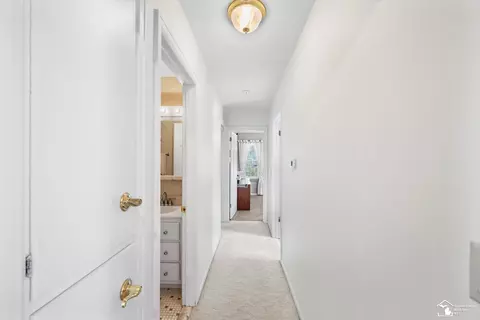 Entry Way - 6579 Centennial, Temperance, MI 48182 photo 3 of 4