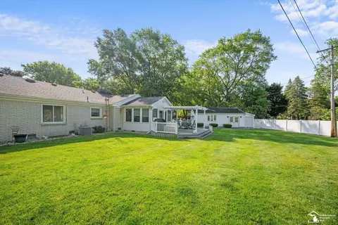 Exterior - 6579 Centennial, Temperance, MI 48182 photo 9 of 12