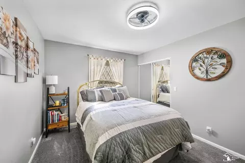 Bedroom - 6579 Centennial, Temperance, MI 48182 photo 2 of 4