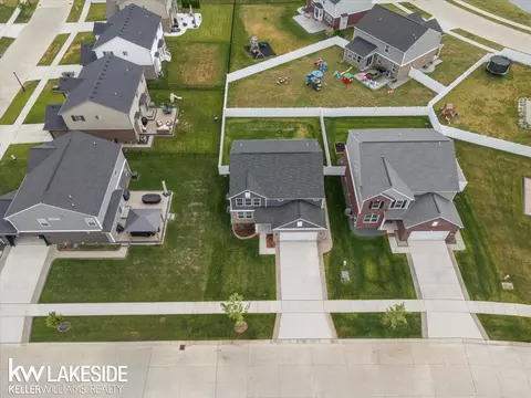 View/Area - 23732 Shadow Woods, Macomb, MI 48042 photo 1 of 5
