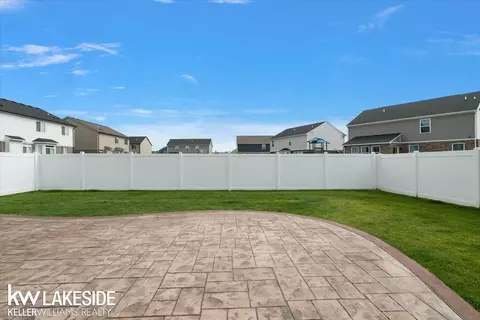 Exterior - 23732 Shadow Woods, Macomb, MI 48042 photo 4 of 4