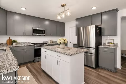Kitchen - 23732 Shadow Woods, Macomb, MI 48042 photo 1 of 4