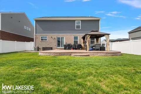 Exterior - 23732 Shadow Woods, Macomb, MI 48042 photo 3 of 4