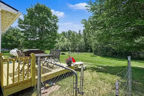 Exterior - 2424 E Shaffer, Midland, MI 48642 photo 8 of 12