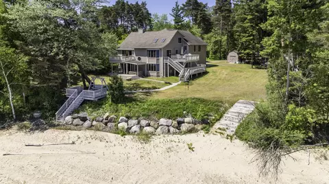 3388 N Lakeshore, Deckerville, MI 48427