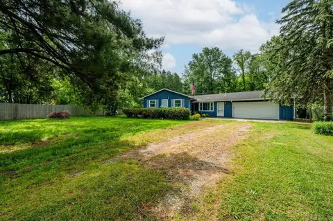2326 Ann, Stevensville, MI 49127