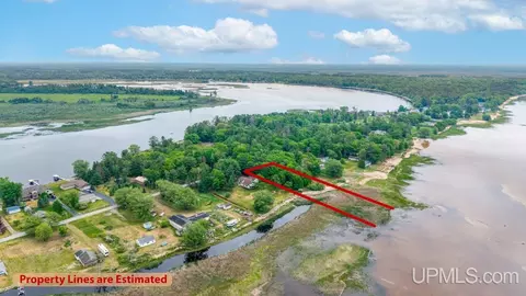 tbd Garth Point 2525 Ln, Rapid River, MI 49878