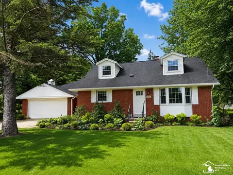 1090 Cole, Monroe, MI 48162
